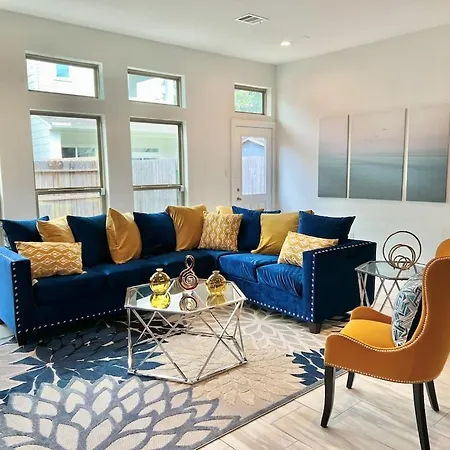 Villa H Town Getaway